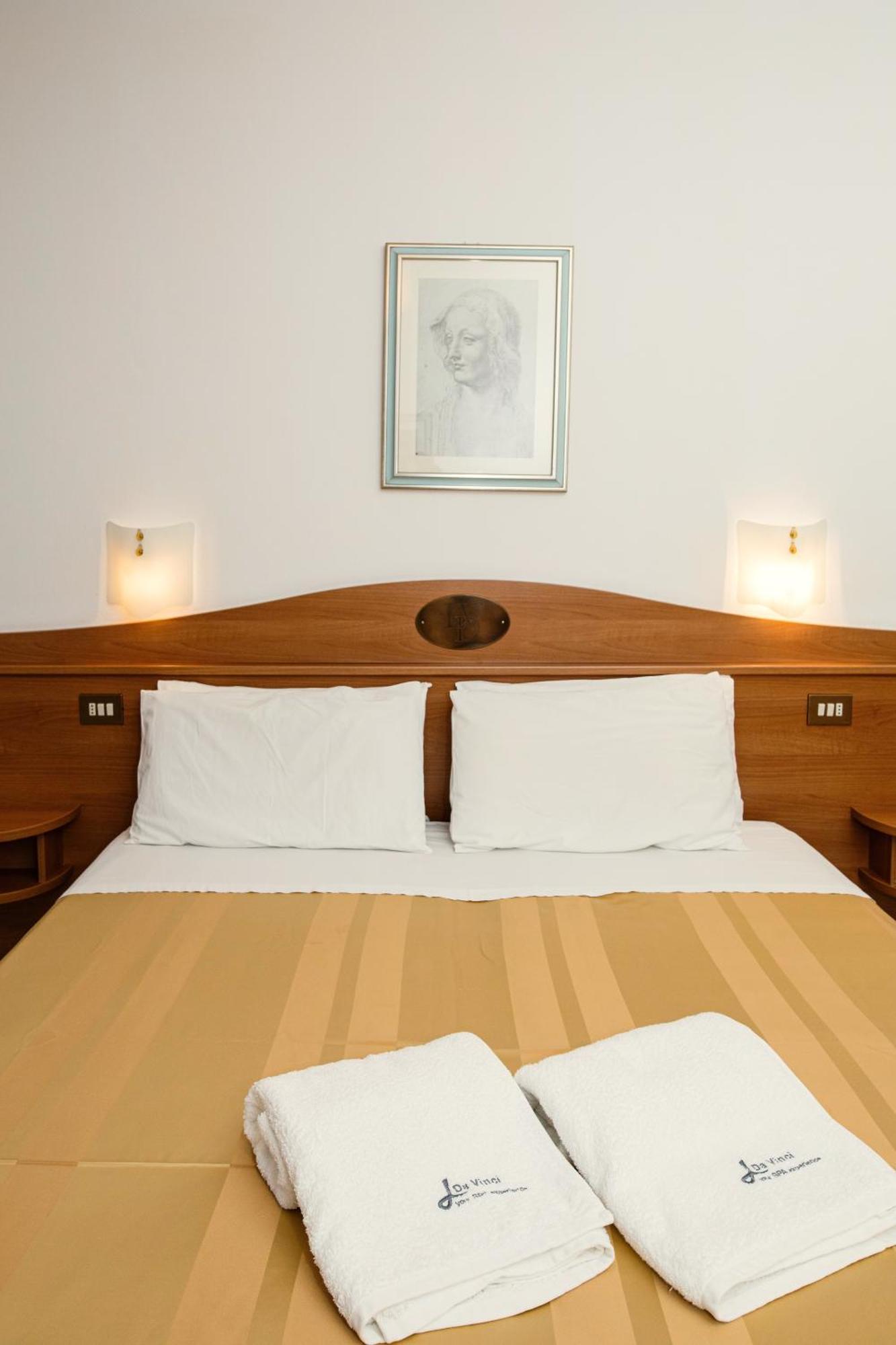 Hotel Leonardo Da Vinci Wellness Spa Bibione Exteriör bild