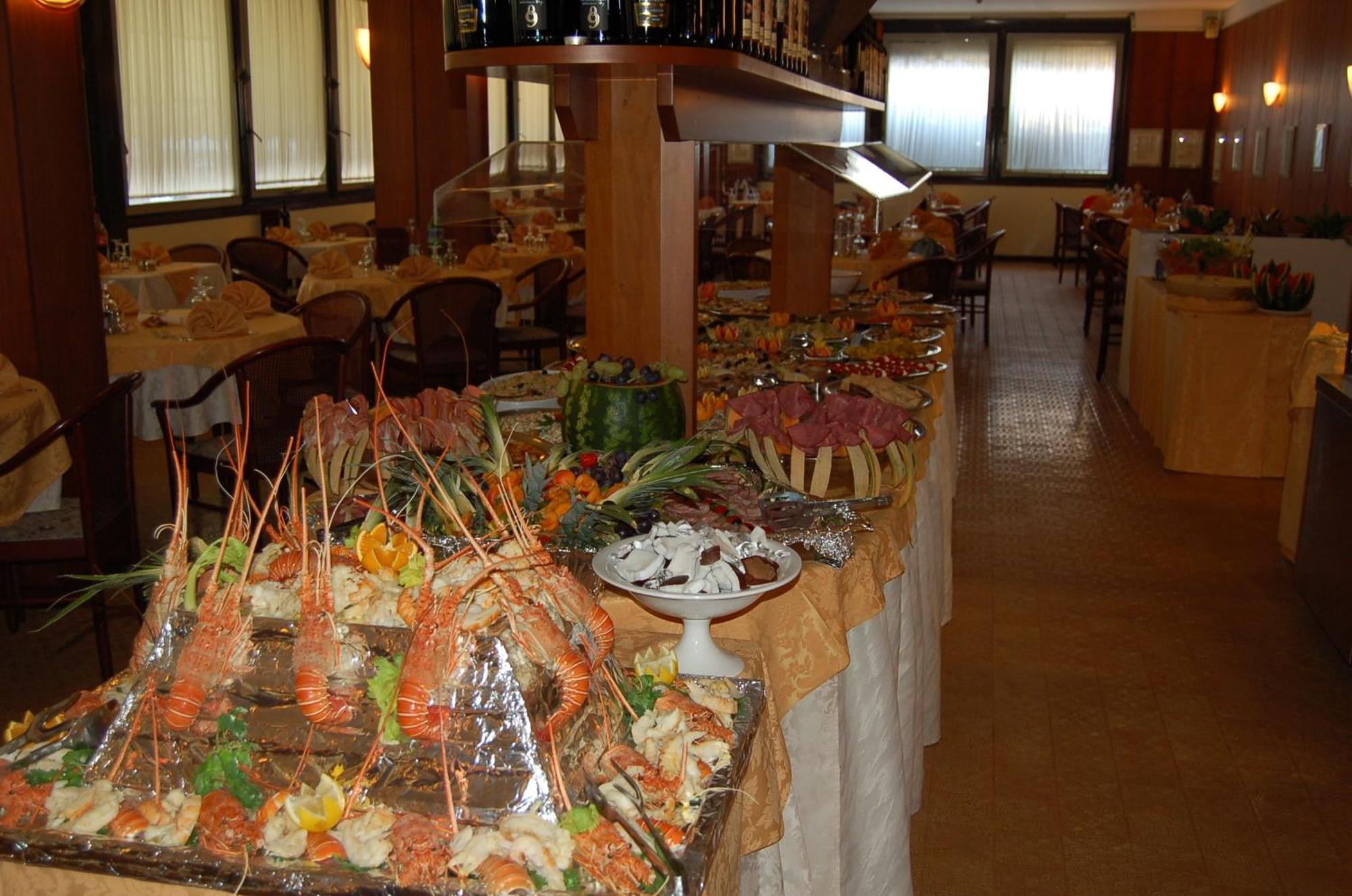 Hotel Leonardo Da Vinci Wellness Spa Bibione Exteriör bild